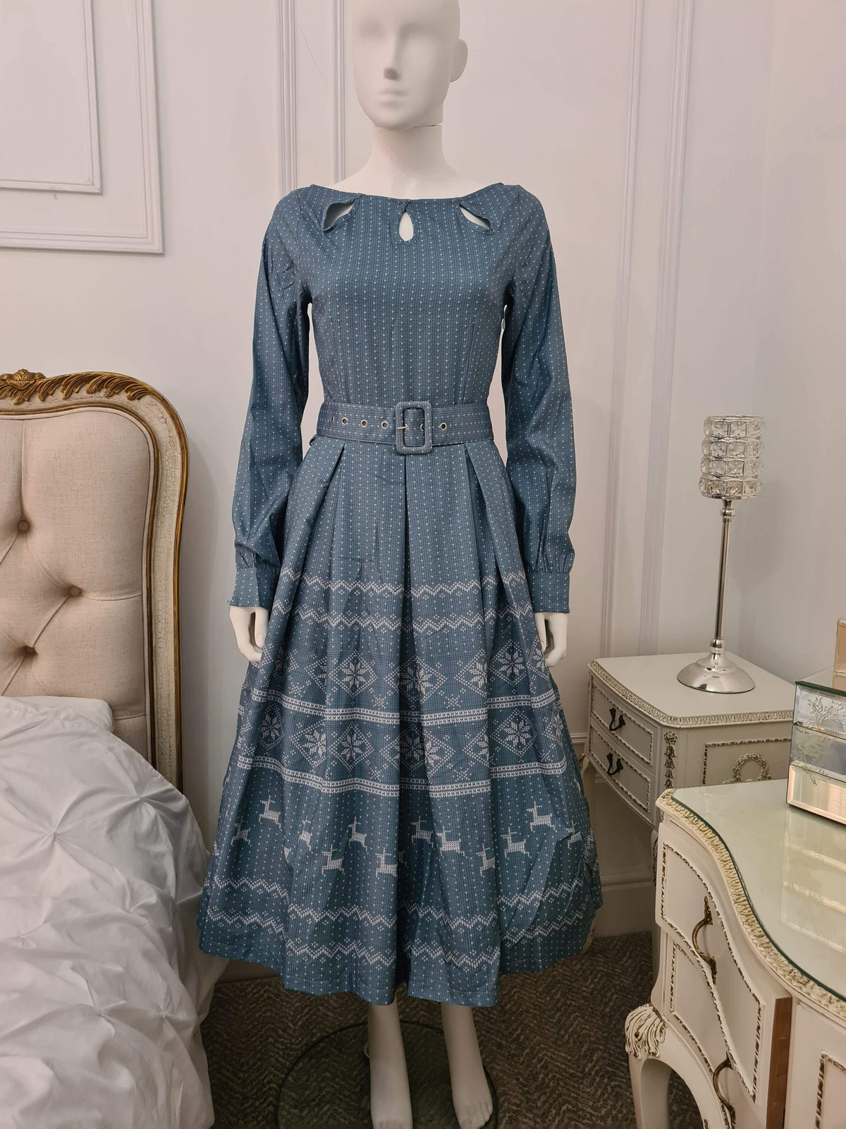 Lindy Bop 'Laurel' Fairisle Deer Print Midi Dress - HerSecretCloset.co.uk