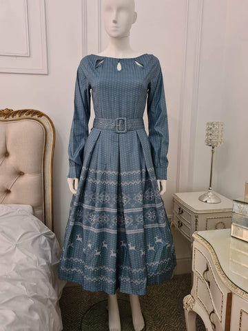 Lindy Bop 'Laurel' Fairisle Deer Print Midi Dress - HerSecretCloset.co.uk