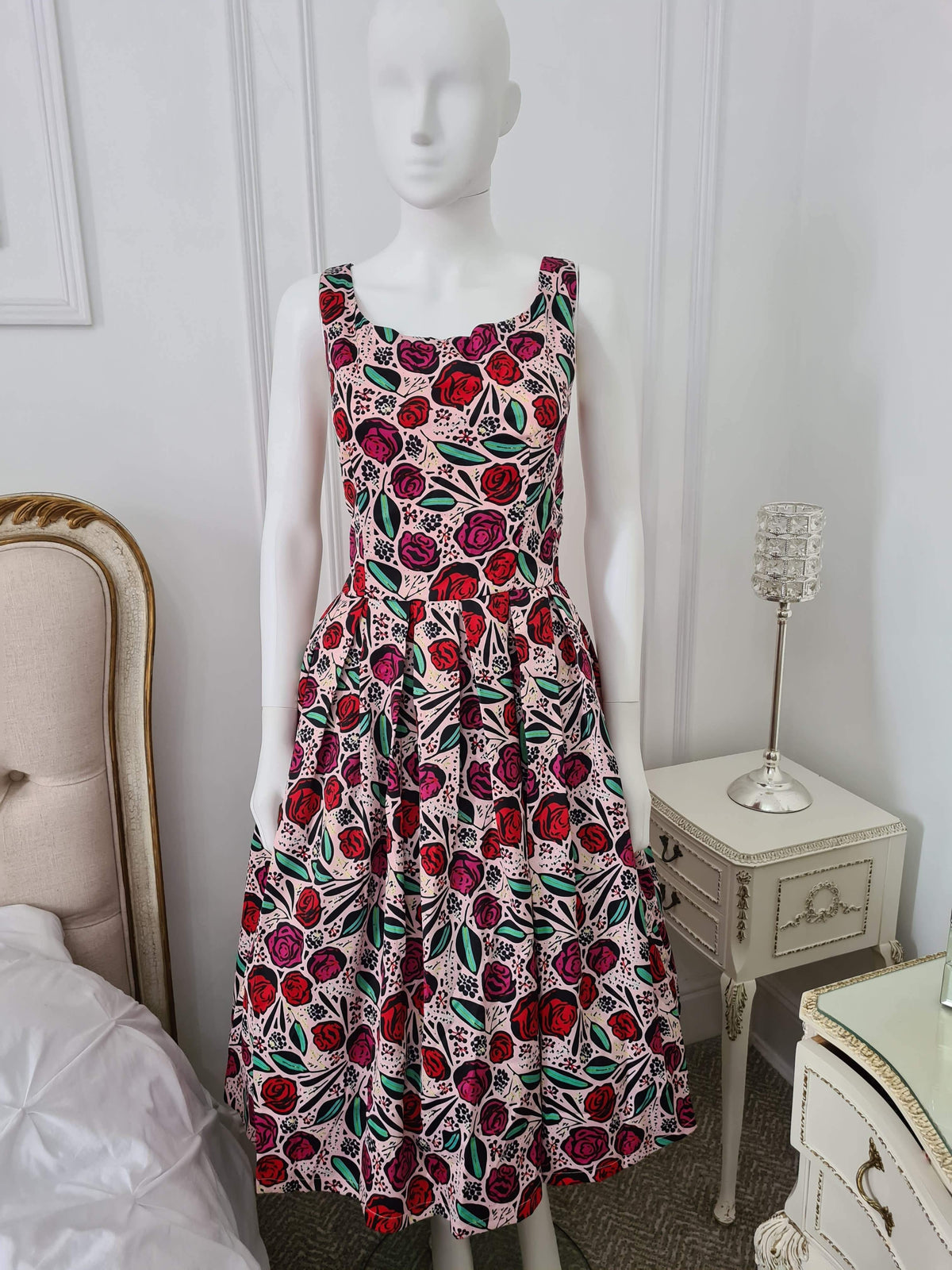 Lindy Bop 'Lana' Pink Spanish Rose 1950's Dress With Waist Belt - HerSecretCloset.co.uk