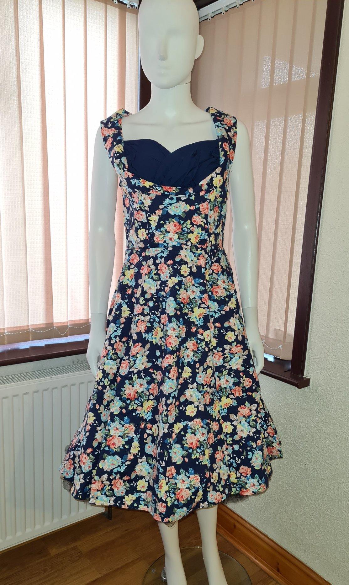Lindy Bop 'Ophelia' Vintage 1950's Dark Blue Floral Spring Garden Party Picnic Dress - HerSecretCloset.co.uk