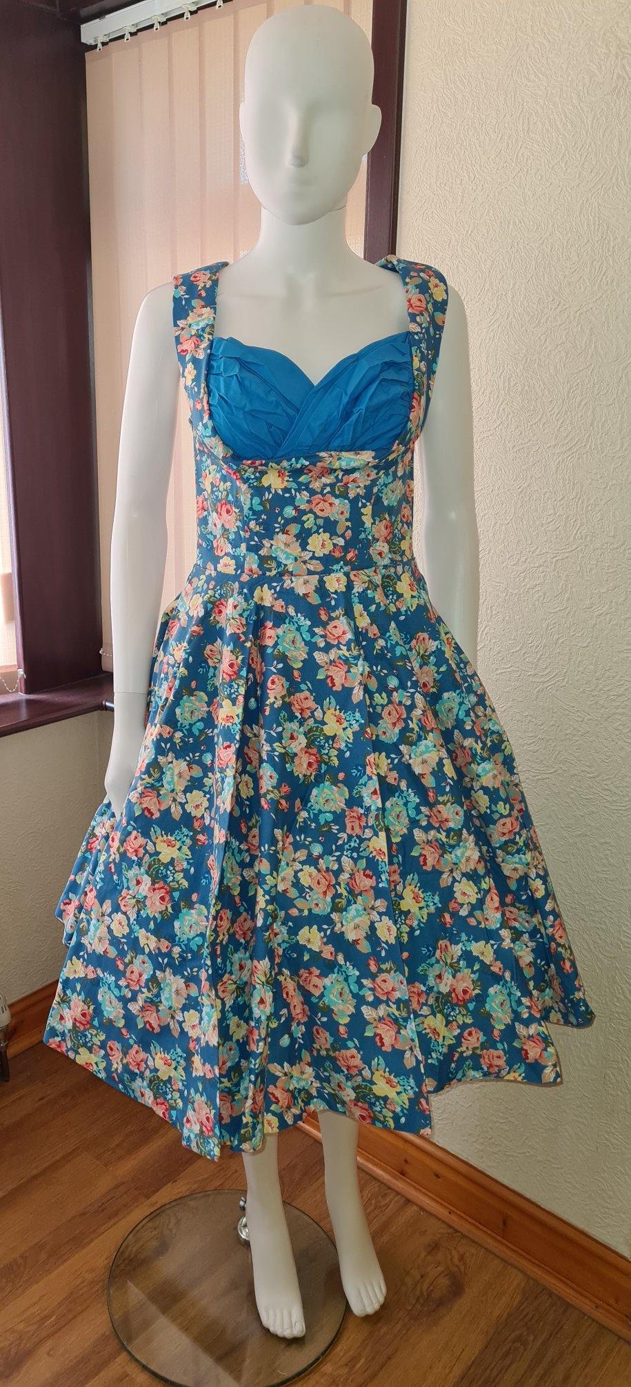 Lindy Bop Ophelia Sky Blue Floral Picnic Dress - HerSecretCloset.co.uk