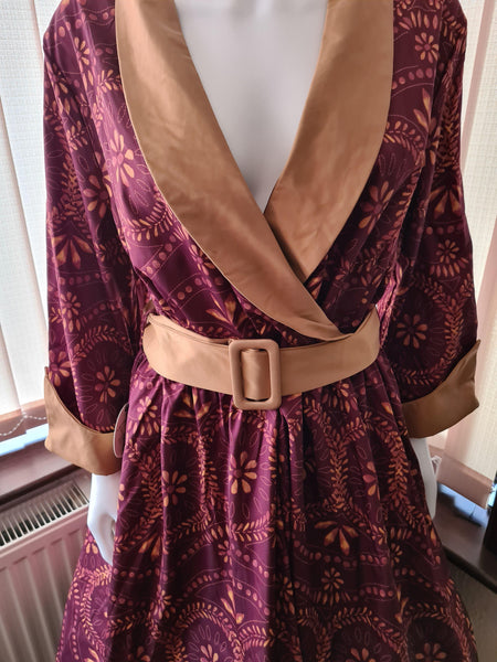 Lindy Bop Roman Wreath Print Swing Dress - HerSecretCloset.co.uk