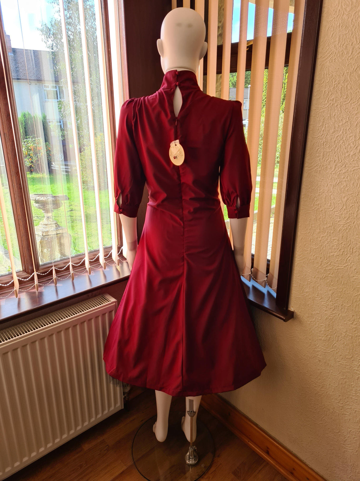 Lindy Bop Lyla Garnet 1950s Tea Dress - HerSecretCloset.co.uk