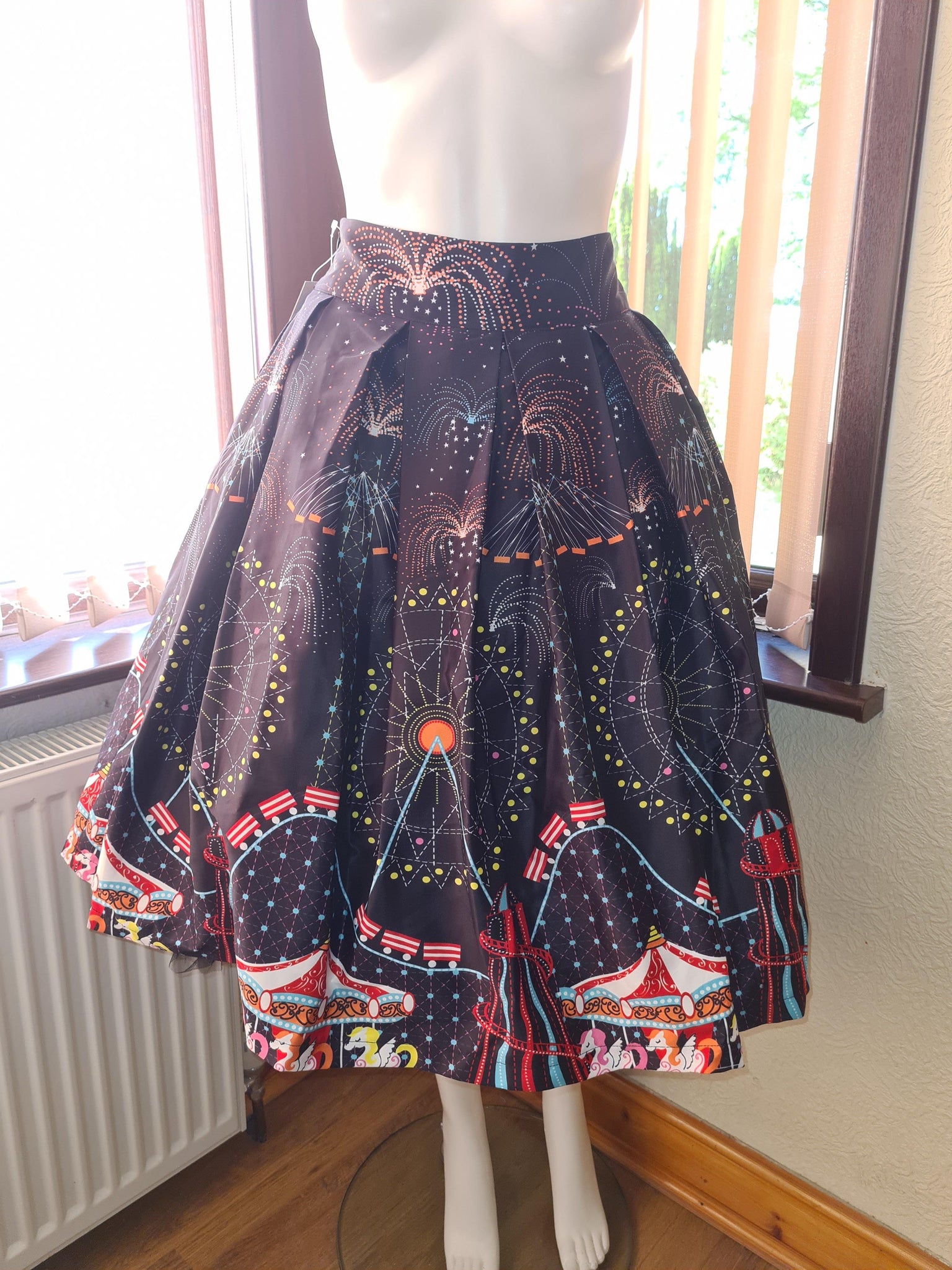 Lindy Bop Tipping Fireworks Carousel Black Multi Skirt - HerSecretCloset.co.uk