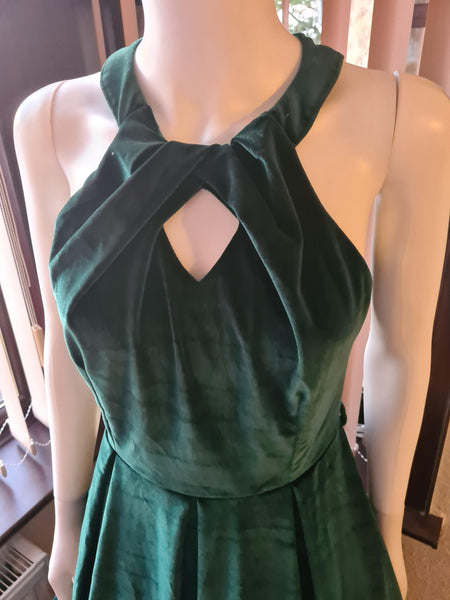Lindy Bop Cheronda Emerald Velvet Swing Dress - HerSecretCloset.co.uk