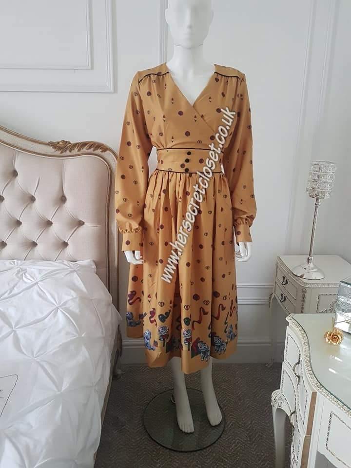 Lindy Bop Kara Mustard Kittens Dress With Inseam Pockets - HerSecretCloset.co.uk