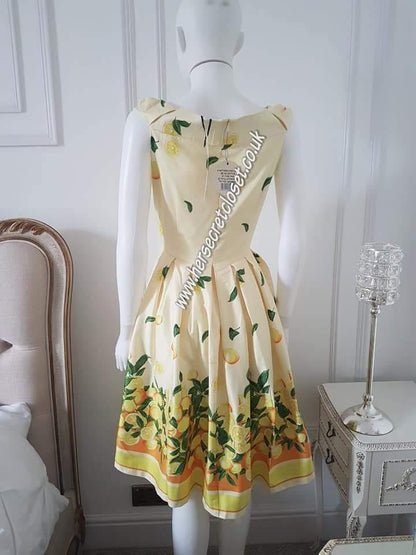 Lindy Bop Christie Lemon Print Swing Dress - HerSecretCloset.co.uk